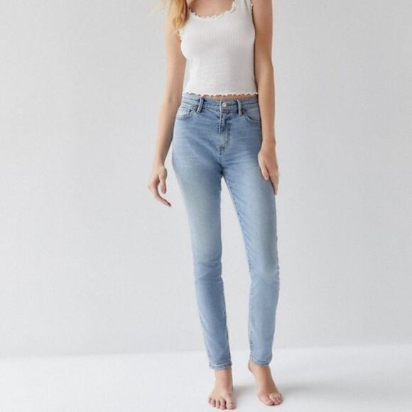 BDG Twig High-Rise Light Wash Skinny Jeans - Picture 1 of 5